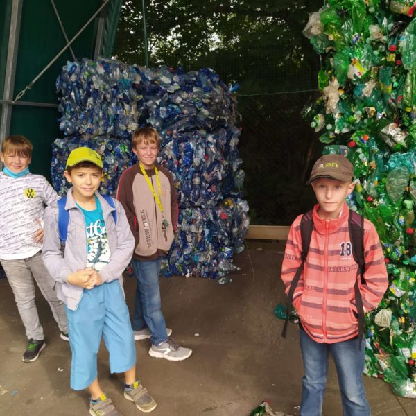 Exkurze do třídírny odpadu v HB - 6. A (3)