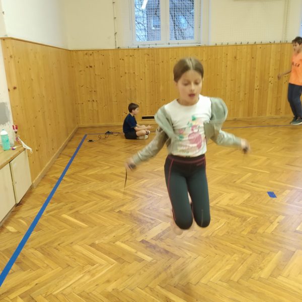 Zimní čtyřboj - kroužek atletiky (8)